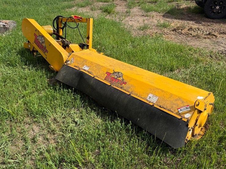#1180-•-tiger-ditch-mower-image-5