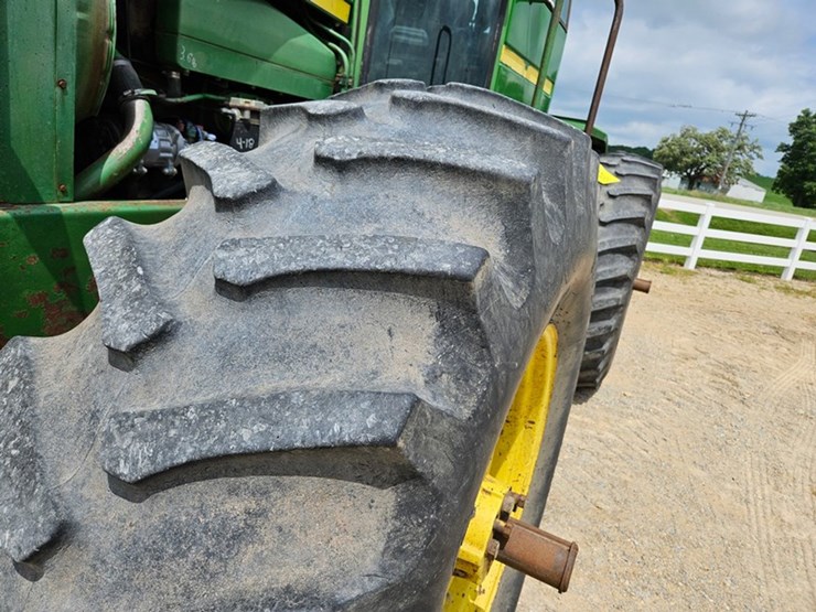 john-deere-8430-image-44