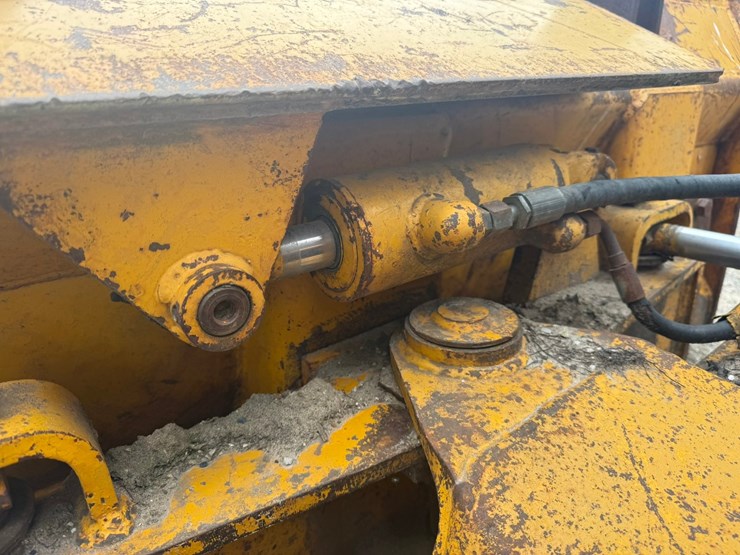 john-deere-450e-image-14