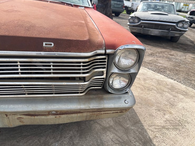 1966-ford-500-image-29