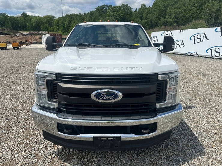2020-ford-f350-image-8