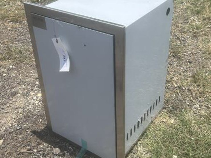 #241-•-stainless-steel-trash-drawer-for-built-in-outdoor-image-2