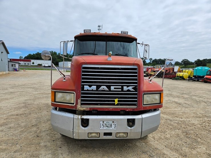 1993-mack-ch613-image-10