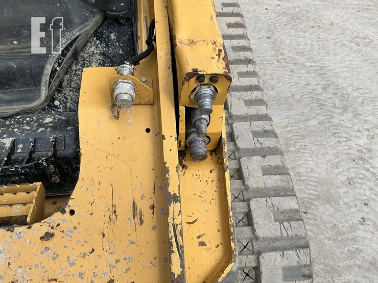 2019-caterpillar-279d-image-13