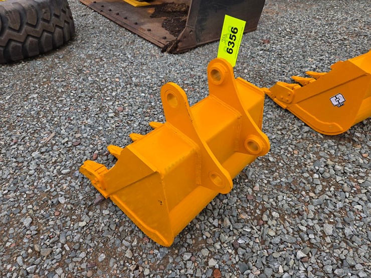 caterpillar-305-image-2