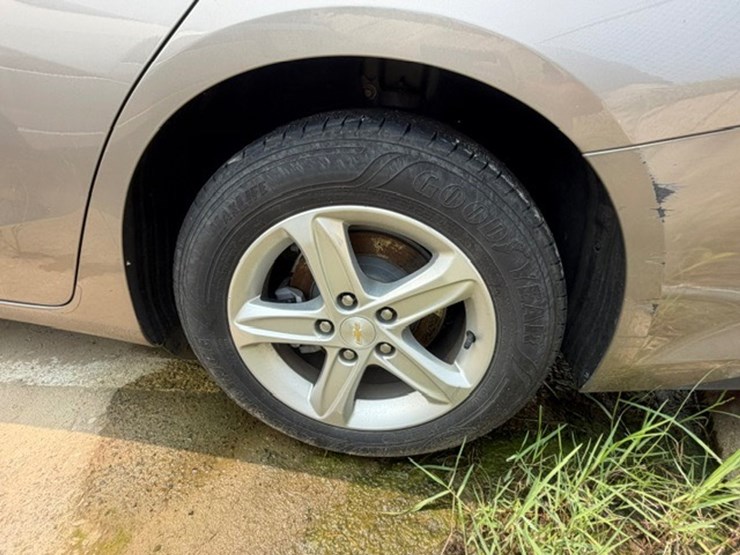 #79-•-2022-chevrolet-malibu-image-5