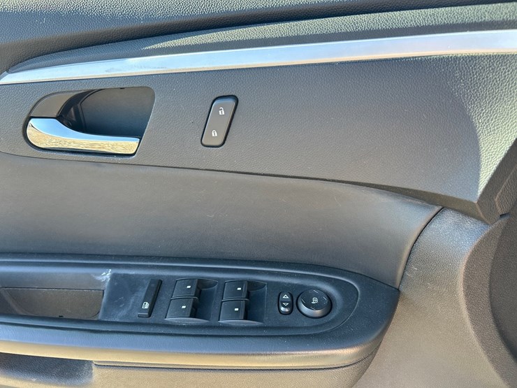 2012-chevrolet-traverse-image-46