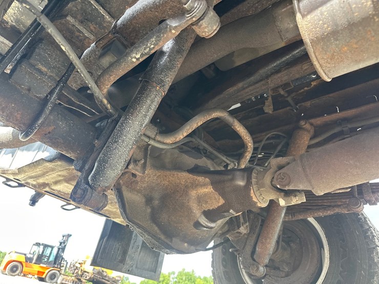2001-ford-f350-image-57