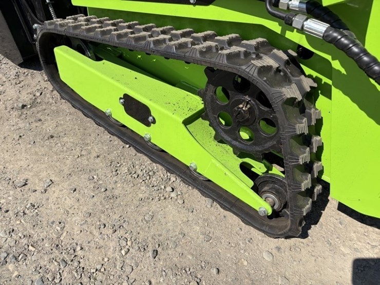2026-future-ft36c-mini-compact-track-loader-image-11