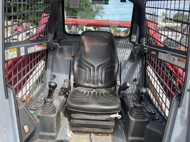 2022-takeuchi-tl10v2-image-14