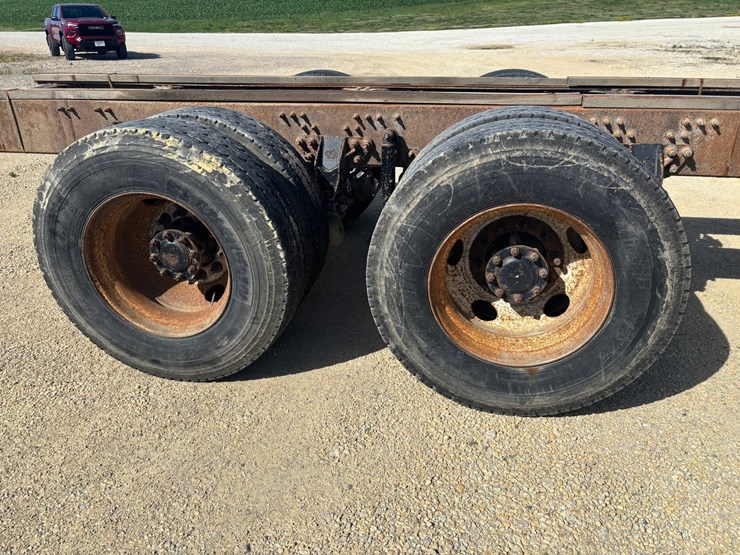 #2160-•-2000-mack-cxn-613-vision-cab-chassis-image-83