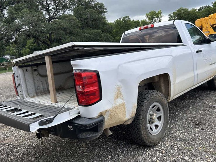 #2-•-2014-chevrolet-silverado-image-9