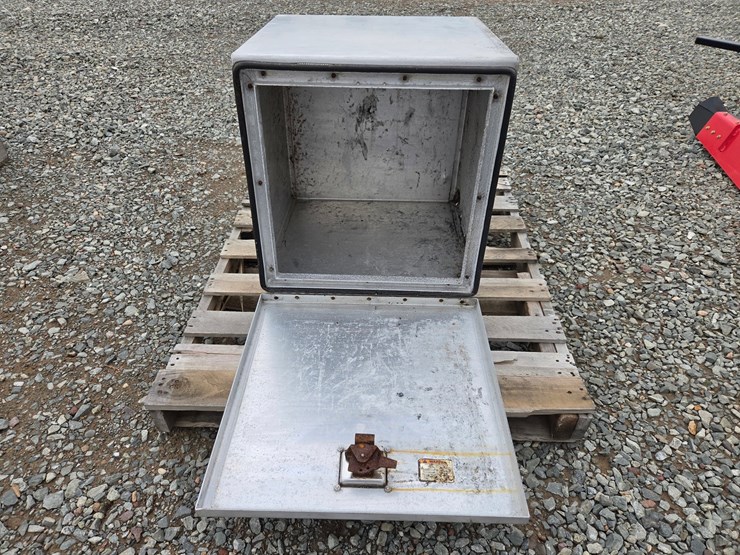 #6348-•-merritt-truck-tool-box-image-5