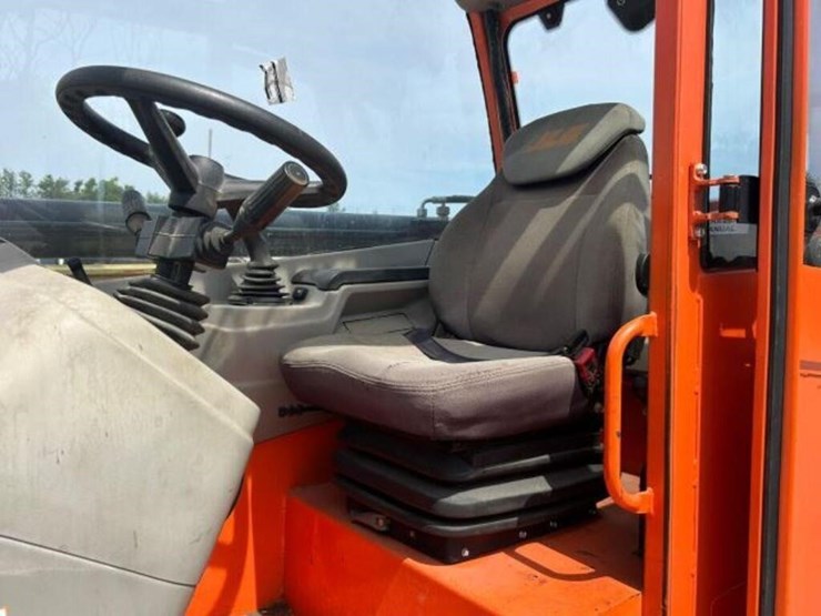 2018-jlg-th4017rsii-4wd-telehandler-yc5a1370p60008-image-18