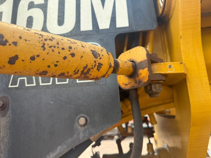 caterpillar-160m-image-160
