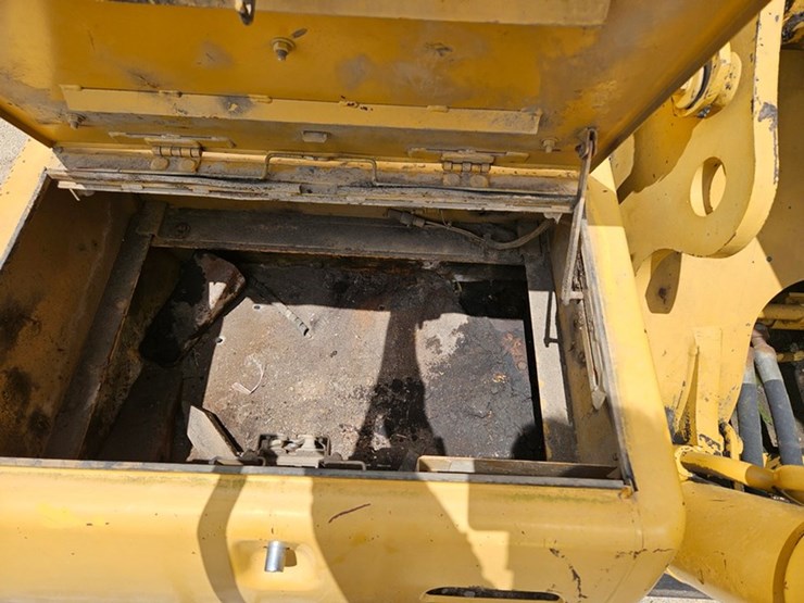 caterpillar-320c-image-45