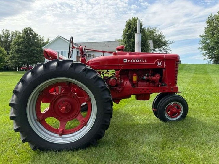 1945-farmall-m-image-5
