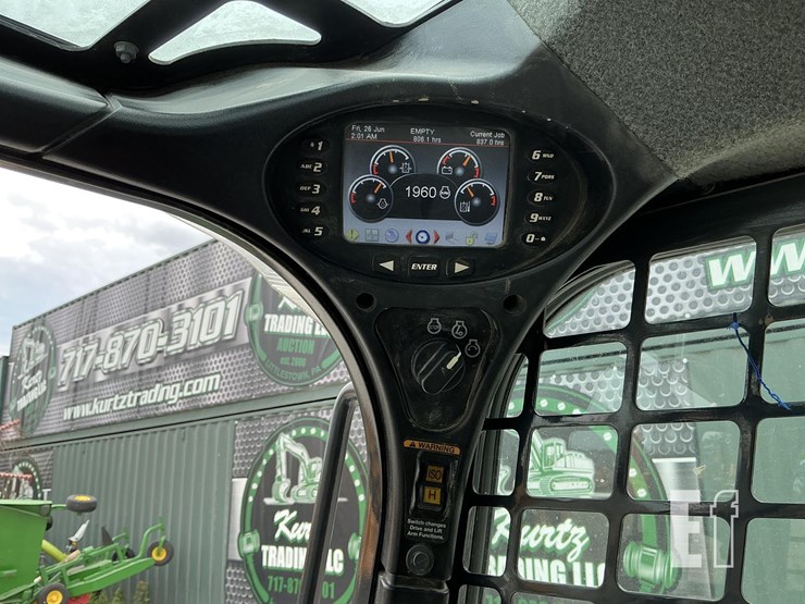 2023-bobcat-t770-image-17