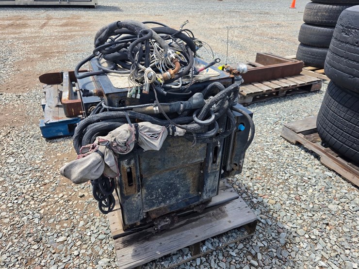 #6460-•-tripac-power-unit-image-6