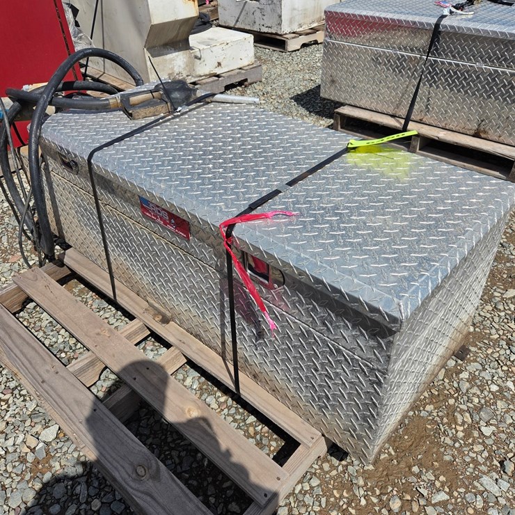 #6450 • RDS 60 Gallon Fuel Transfer Tank W/Tool Box And Pump