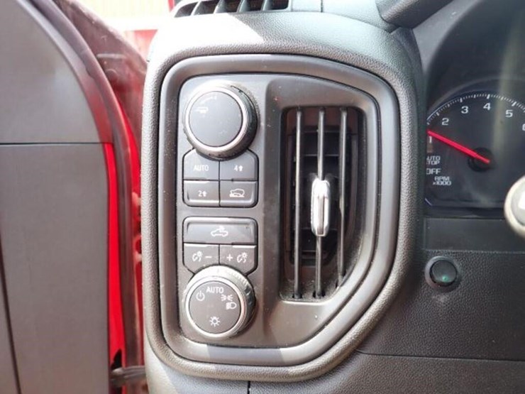 chevrolet-silverado-1500-image-17