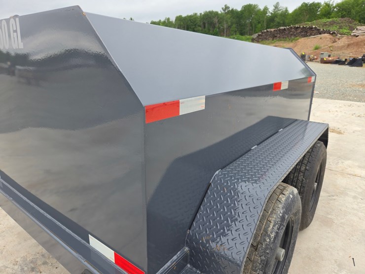 #60936-•-x-star-approx.-750-gallon-fuel-trailer-image-17