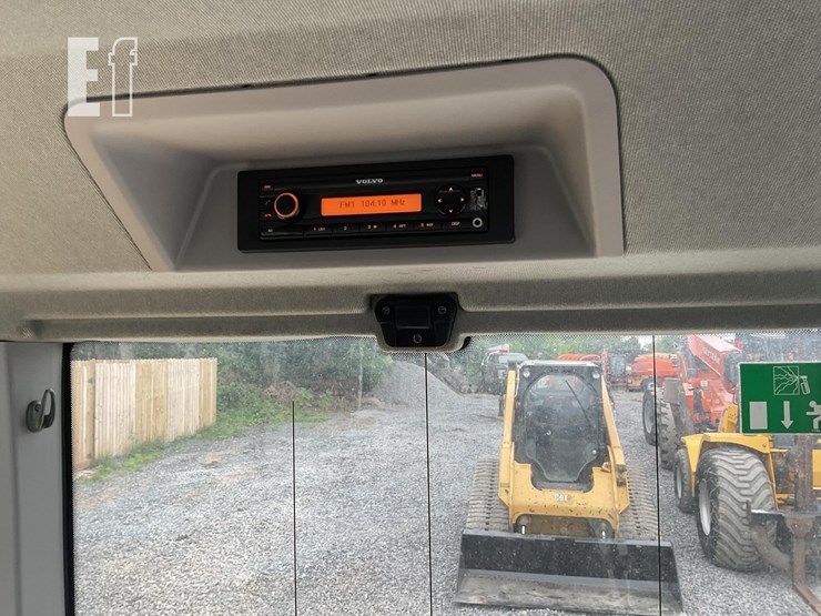 2017-volvo-ec60e-image-14