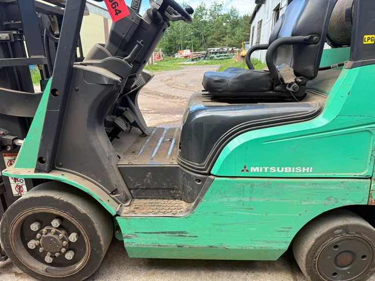 #1364-•-misubishi-fgc25n-forklift-image-18