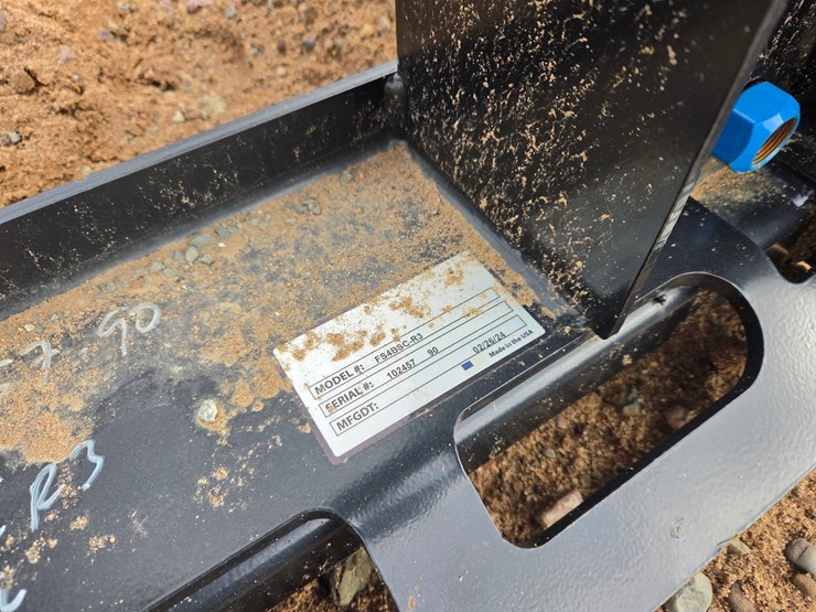 #6017-•-unused-stout-3-prong-skid-steer-bale-spear-attachment-image-6