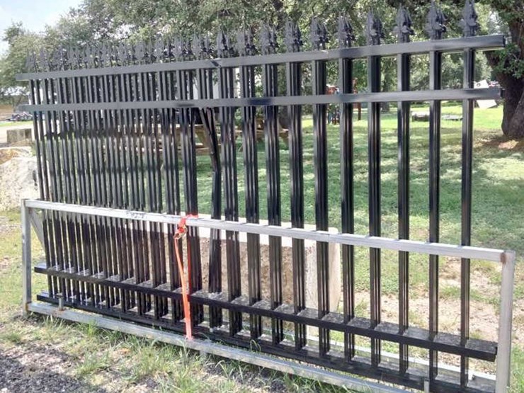 #15-•-(3)-wrought-iron-fence-panels-image-2