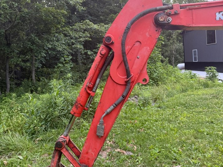 2011-kubota-u25-image-9