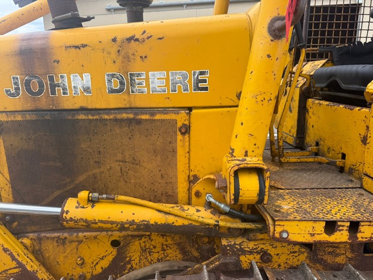 john-deere-450e-image-17