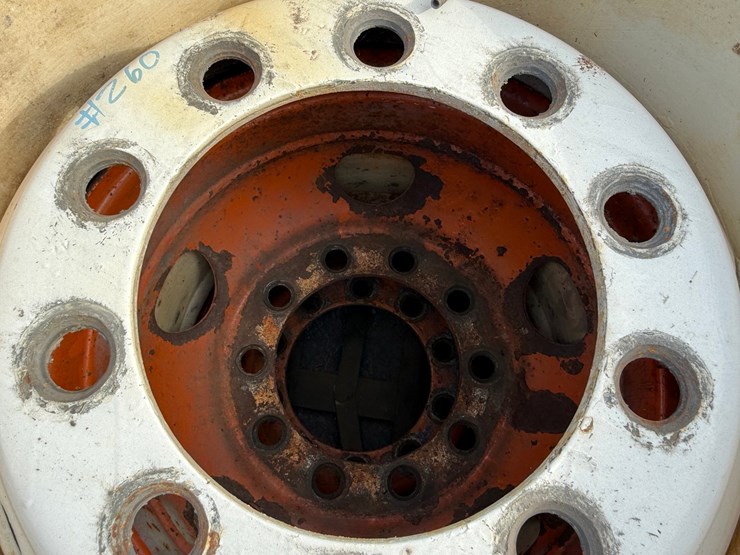 #1335-•-michelin-tires-with-rims-image-7