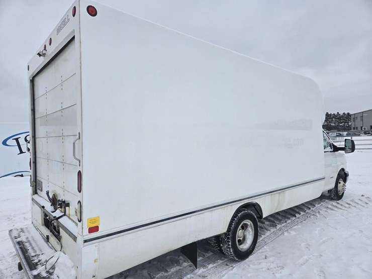 #60861-•-2014-gmc-4500-box-truck-image-19