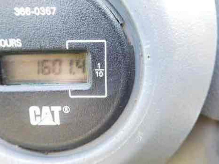2011-caterpillar-cs74-image-11