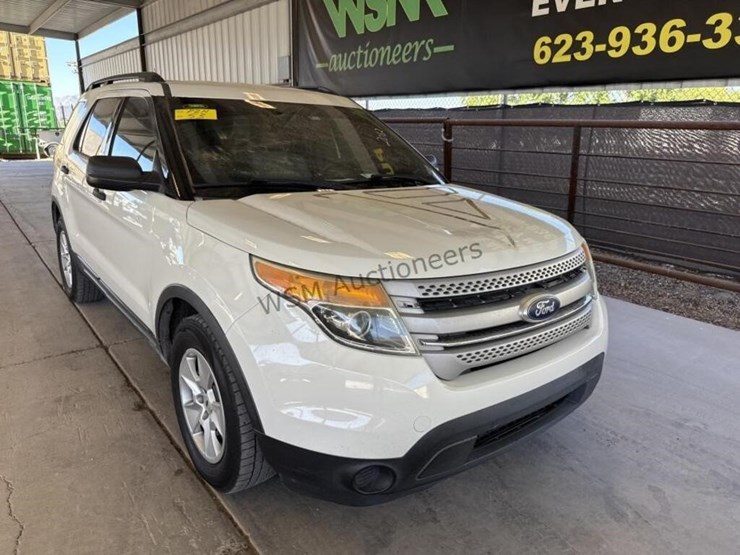 2012-ford-explorer-image-2