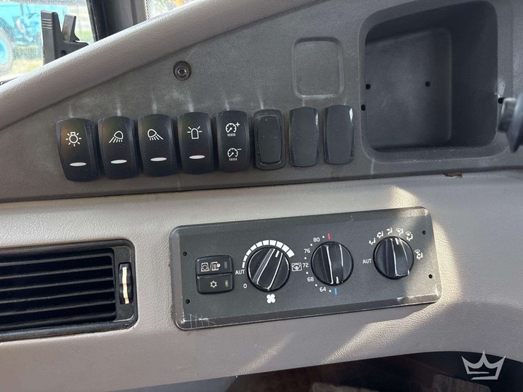 2020-volvo-a25g-image-33