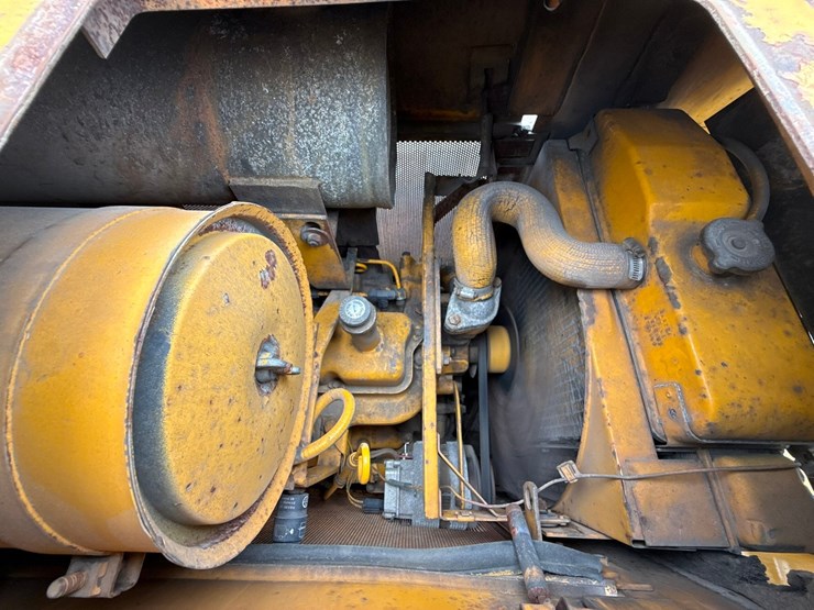 john-deere-450e-image-44