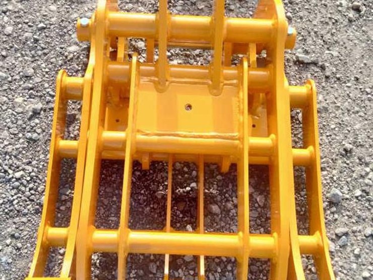 #177-•-cat-301-mini-excavator-grapple-attachment-image-1