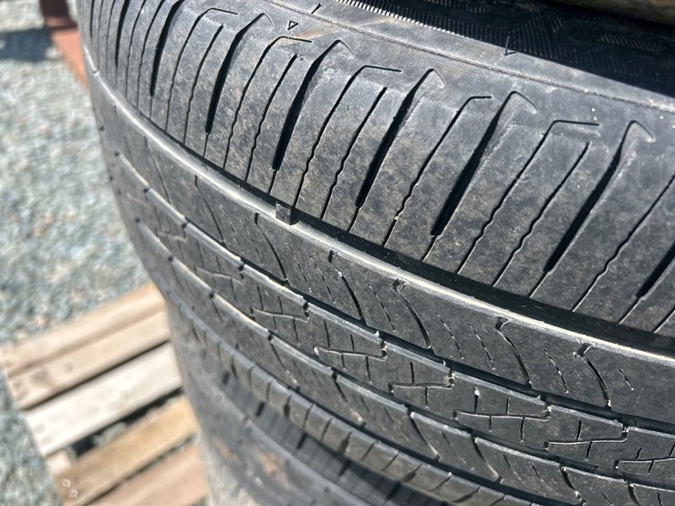 #6030-•-(6)-225/55r17-tires-w/-aluminum-rims-image-7