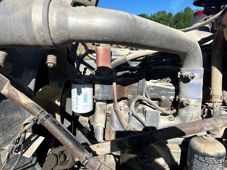 2001-mack-rd688s-image-56