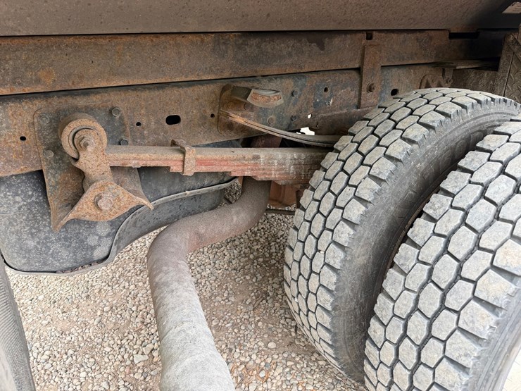 2011-ram-4500-slt-image-31
