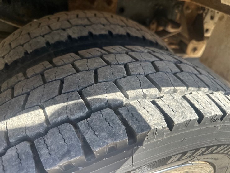 2019-ford-f550-image-49