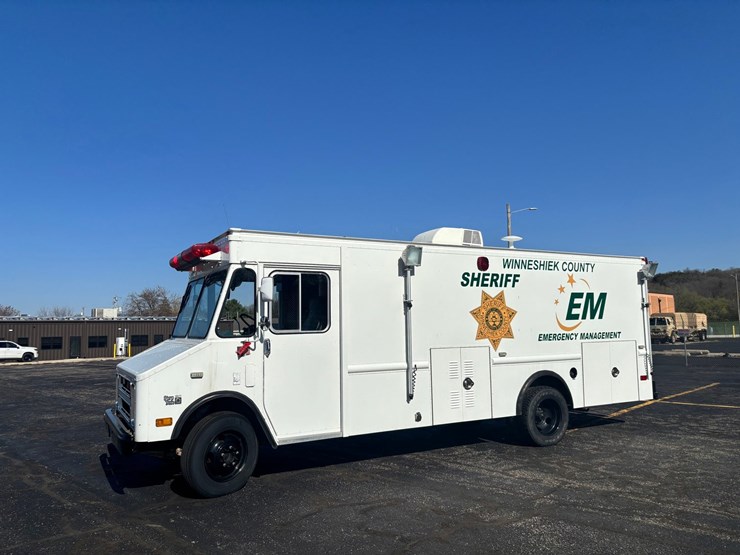 #2419-•-1987-chevrolet-emergency-response-unit-image-1