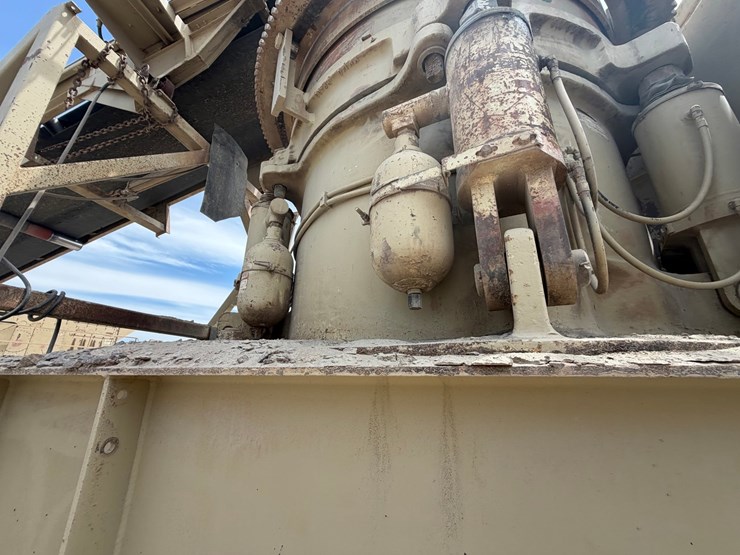 #1757-•-2005-mestco-hp4000-crusher-image-77