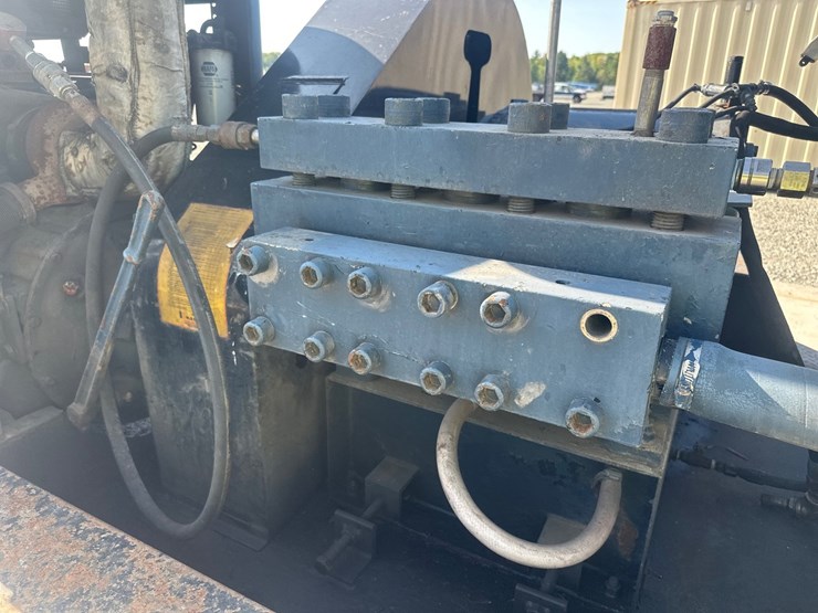 #5022-•-nlb-corp.-10150d-towable-air-compressor-image-24