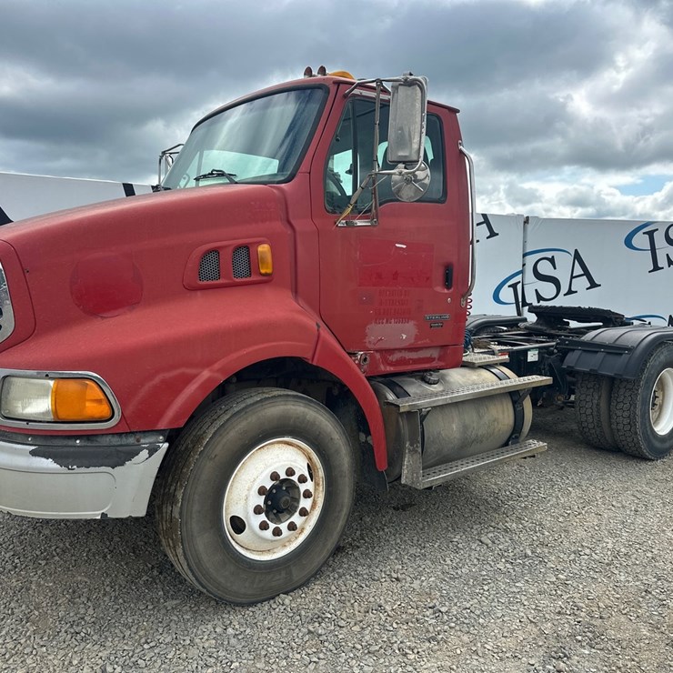 2006 STERLING AT9500