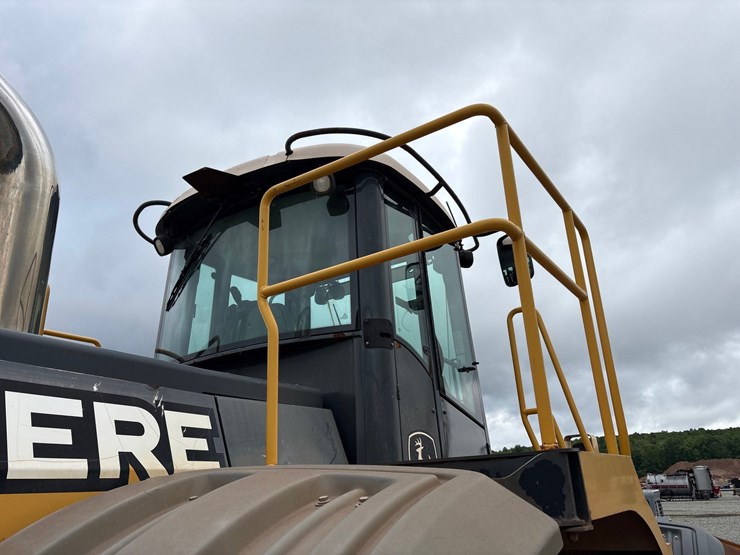 deere-844j-image-11