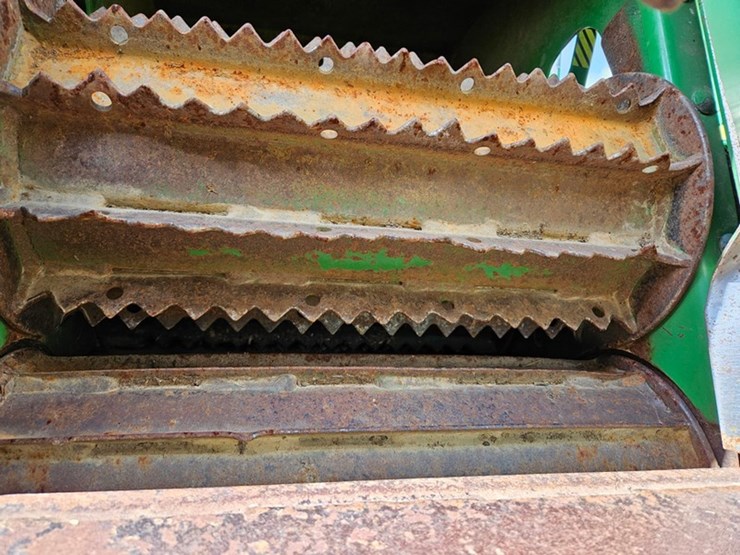 john-deere-3950-image-17