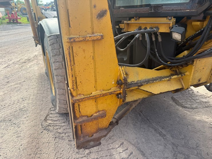 caterpillar-160m-image-155